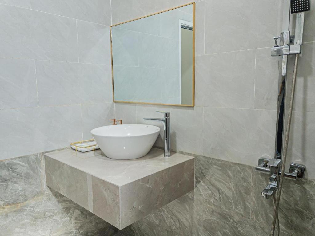 Yurii Hotel Phan Thiet Exterior photo